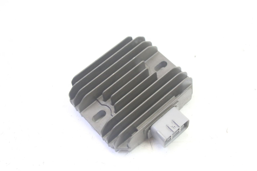 photo de REGULATOR ŁADOWANIA SUZUKI BURGMAN 125 (2007 - 2014) - Szczegół części