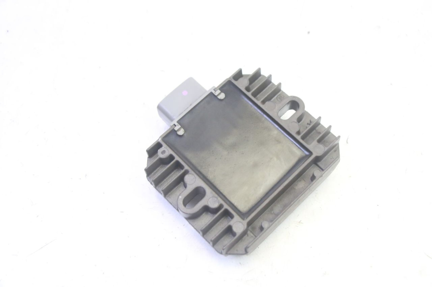 photo de REGULATOR ŁADOWANIA SUZUKI BURGMAN 125 (2007 - 2014) - Zoom stanu zużycia