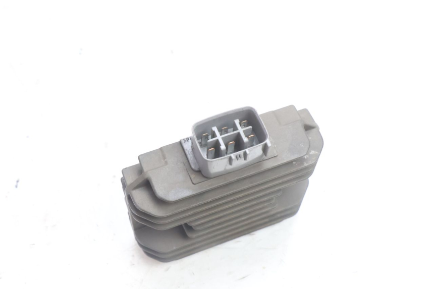 photo de REGULATOR ŁADOWANIA SUZUKI BURGMAN 125 (2007 - 2014) - Zoom stanu zużycia