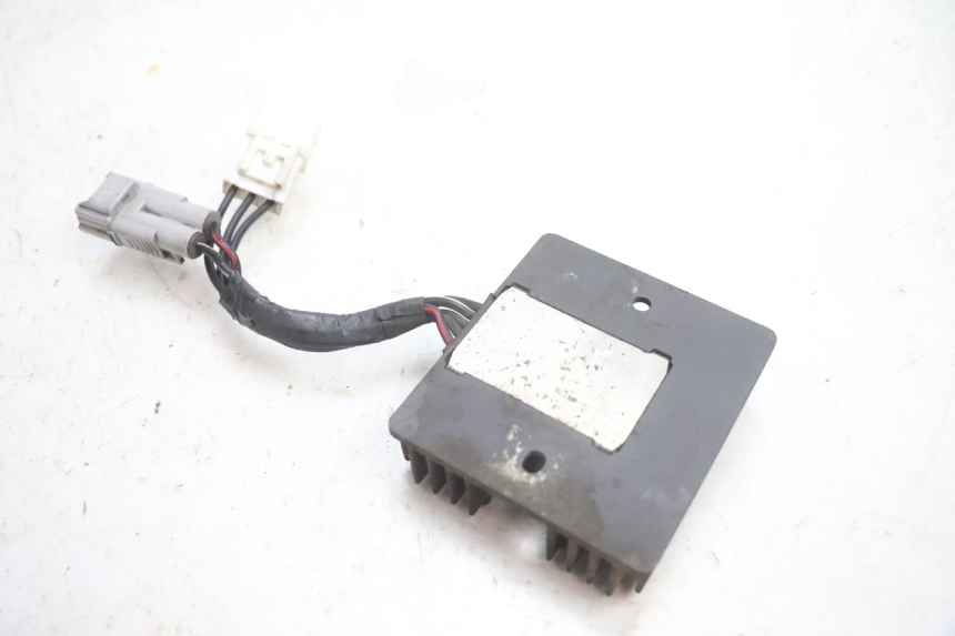 photo de REGULATOR ŁADOWANIA SUZUKI BURGMAN EXECUTIVE ABS 650 (2006 - 2012) - Widok ogólny