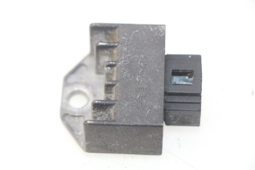 photo de REGULATOR ŁADOWANIA YAMAHA BW'S 50 (1999 - 2003) - Widok główny