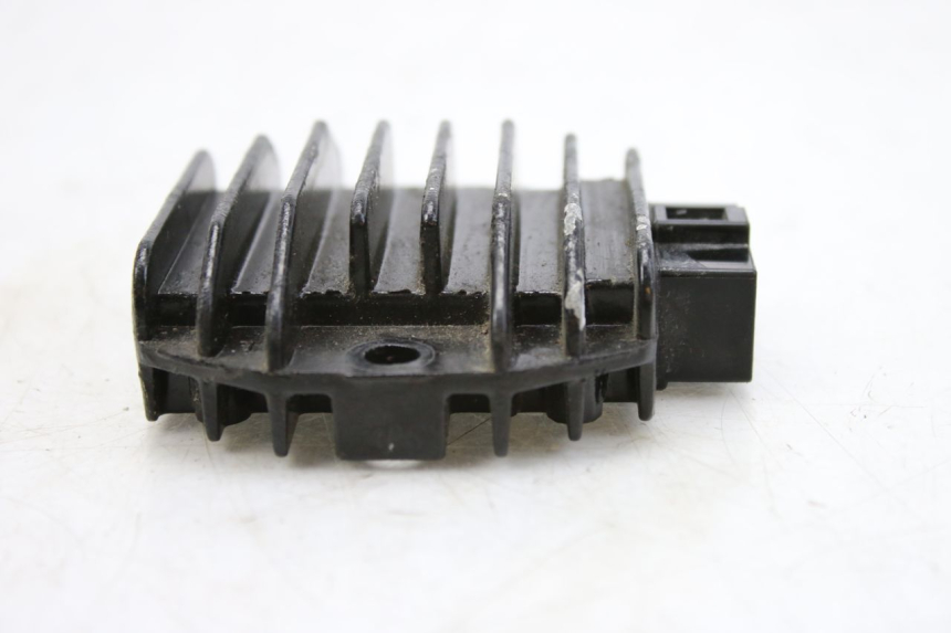 photo de REGULATOR ŁADOWANIA YAMAHA BW'S BWS 125 (2010 - 2013) - Szczegół części