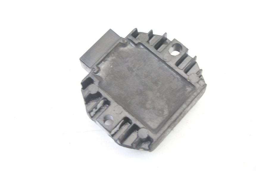 photo de REGULATOR ŁADOWANIA YAMAHA BW'S BWS 125 (2010 - 2013) - Inny kąt widzenia