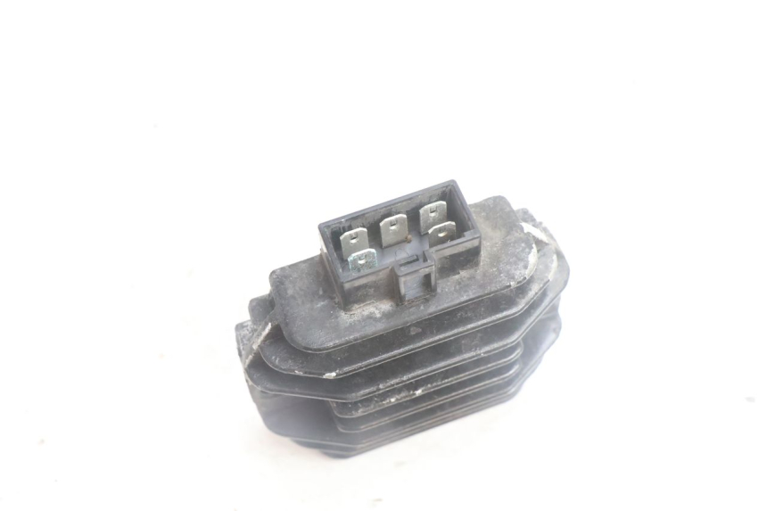 photo de REGULATOR ŁADOWANIA YAMAHA BW'S BWS 125 (2010 - 2013) - Zoom stanu zużycia