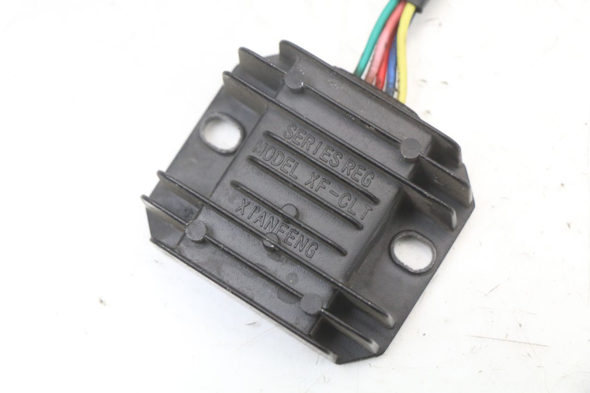 photo de REGULATOR ŁADOWANIA ARCHIVE CAFE RACER 4T 50 (2019 - 2024) - Zoom stanu zużycia