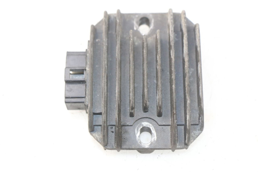 photo de REGULATOR ŁADOWANIA PIAGGIO CARNABY 125 (2007 - 2011) - Widok główny