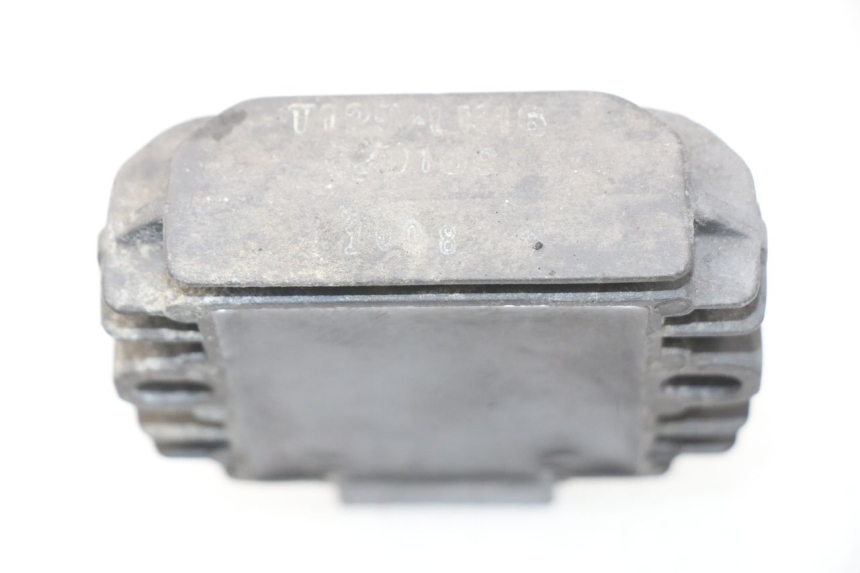 photo de REGULATOR ŁADOWANIA PIAGGIO CARNABY 125 (2007 - 2011) - Zoom stanu zużycia