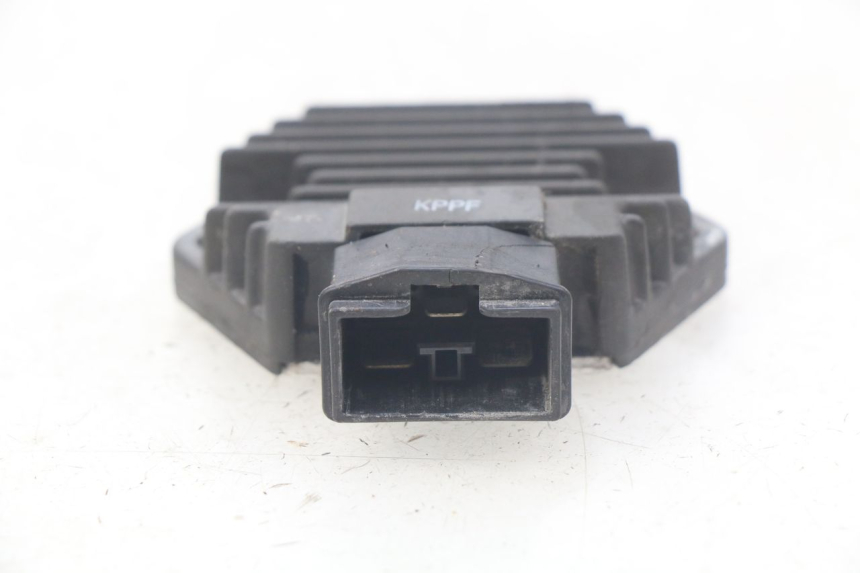 photo de REGULATOR ŁADOWANIA HONDA CBR R 125 (2003 - 2006) - Widok ogólny