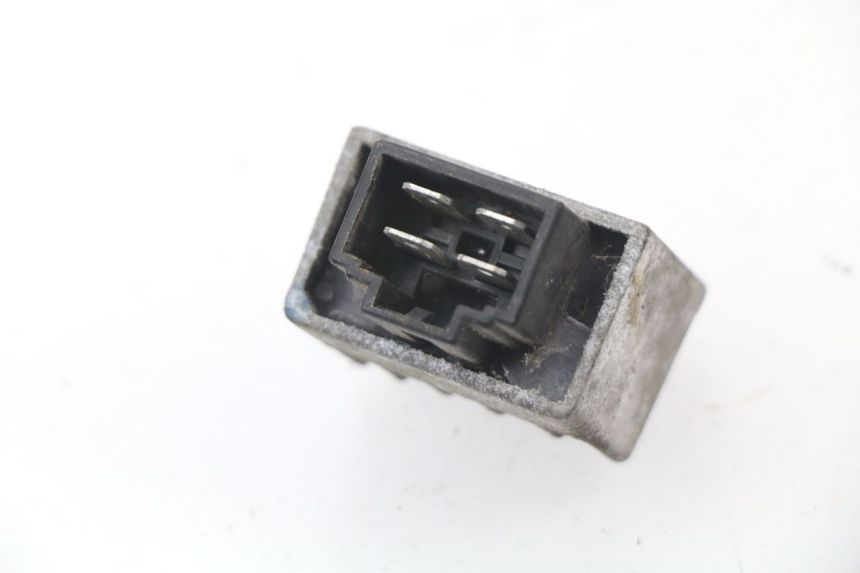 photo de REGULATOR ŁADOWANIA HONDA CG 125 (1996 - 1998) - Szczegół części