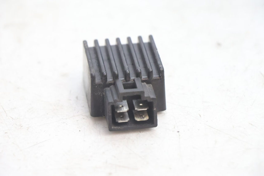 photo de REGULATOR ŁADOWANIA TGB CITY RS 50 (2011 - 2016) - Zoom stanu zużycia