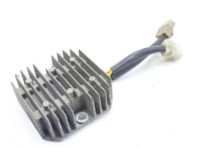 photo de REGULATOR ŁADOWANIA SYM CITYCOM CITY COM 125 (2009 - 2014) - Zbliżenie techniczne