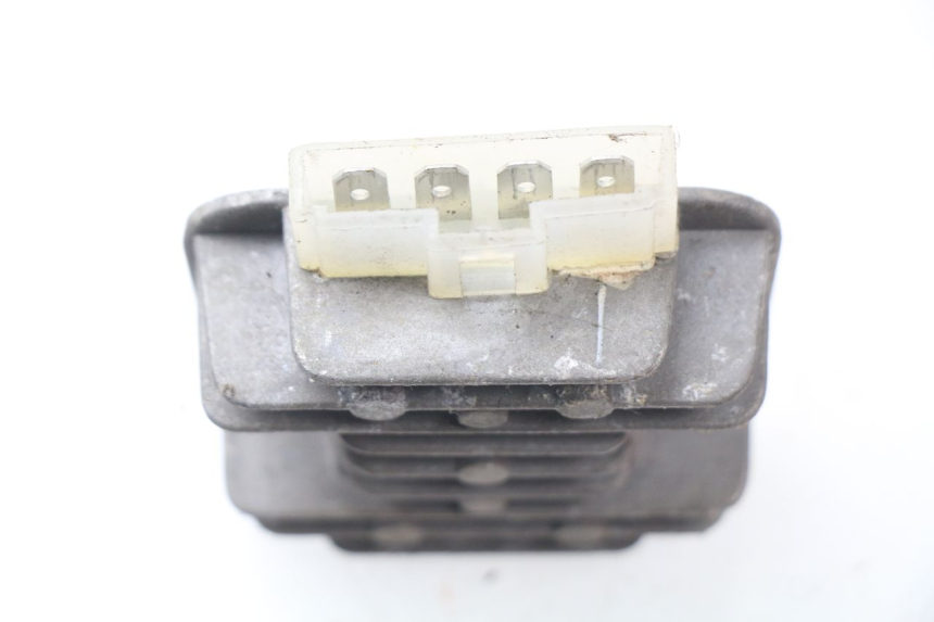 photo de REGULATOR ŁADOWANIA REVATTO CITYONE 50 (2006 - 2008) - Szczegół części