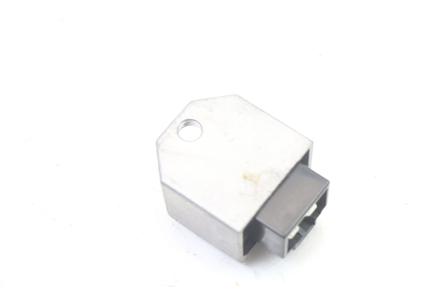 photo de REGULATOR ŁADOWANIA PEUGEOT CITYSTAR 2T 50 (2018 - 2021) - Inny kąt widzenia