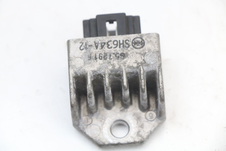 photo de REGULATOR ŁADOWANIA PEUGEOT CITYSTAR 50 (2013 - 2017) - Inny kąt widzenia