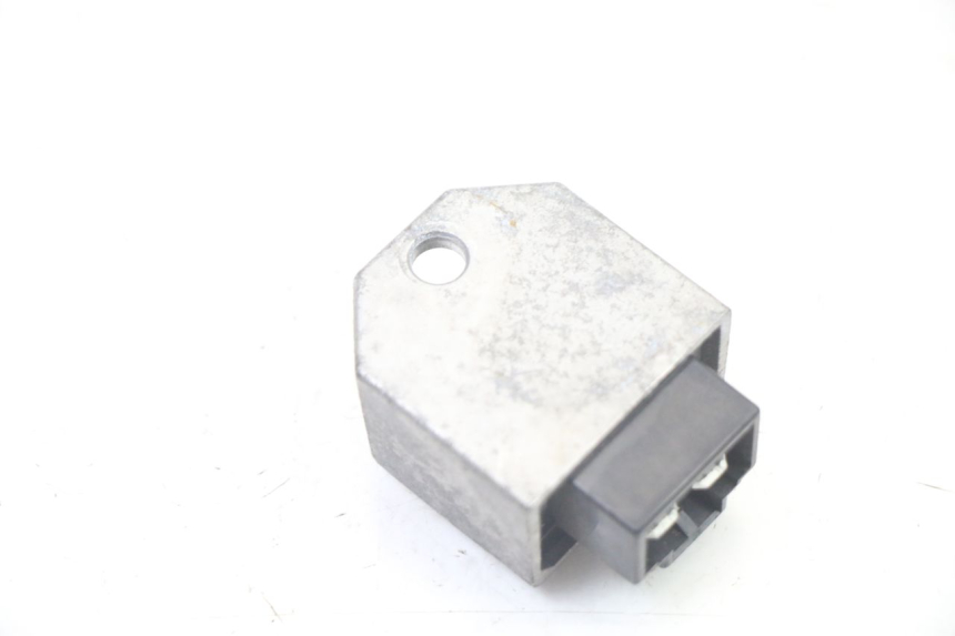 photo de REGULATOR ŁADOWANIA PEUGEOT CITYSTAR 50 (2013 - 2017) - Inny kąt widzenia