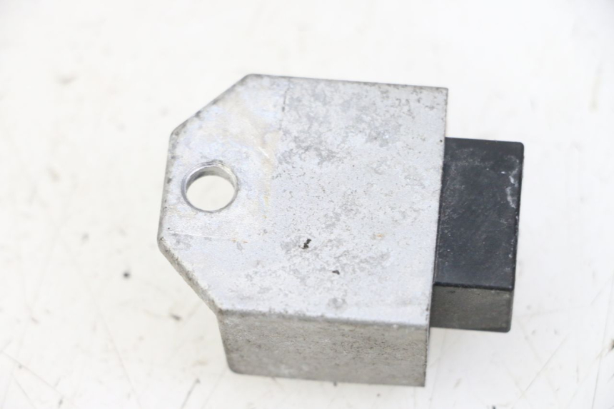 photo de REGULATOR ŁADOWANIA PEUGEOT CITYSTAR 50 (2013 - 2017) - Inny kąt widzenia