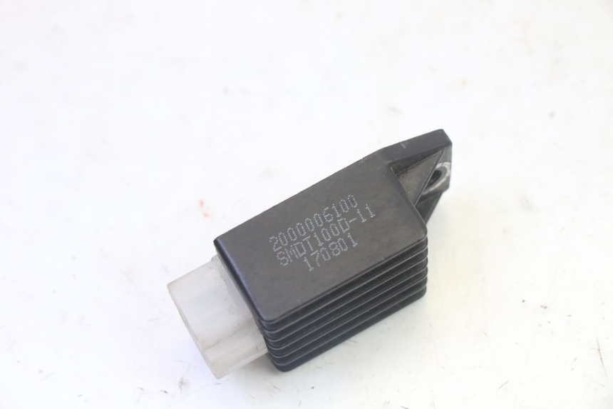 photo de REGULATOR ŁADOWANIA PEUGEOT CITYSTAR 50 (2013 - 2017) - Inny kąt widzenia