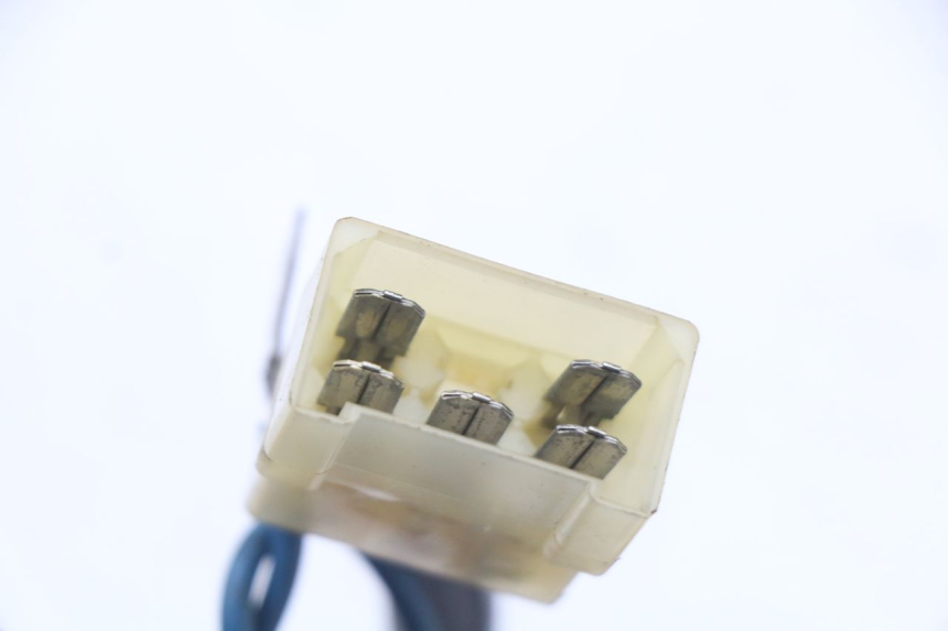 photo de REGULATOR ŁADOWANIA APRILIA CLASSIC 125 (1995 - 2001) - Zbliżenie techniczne