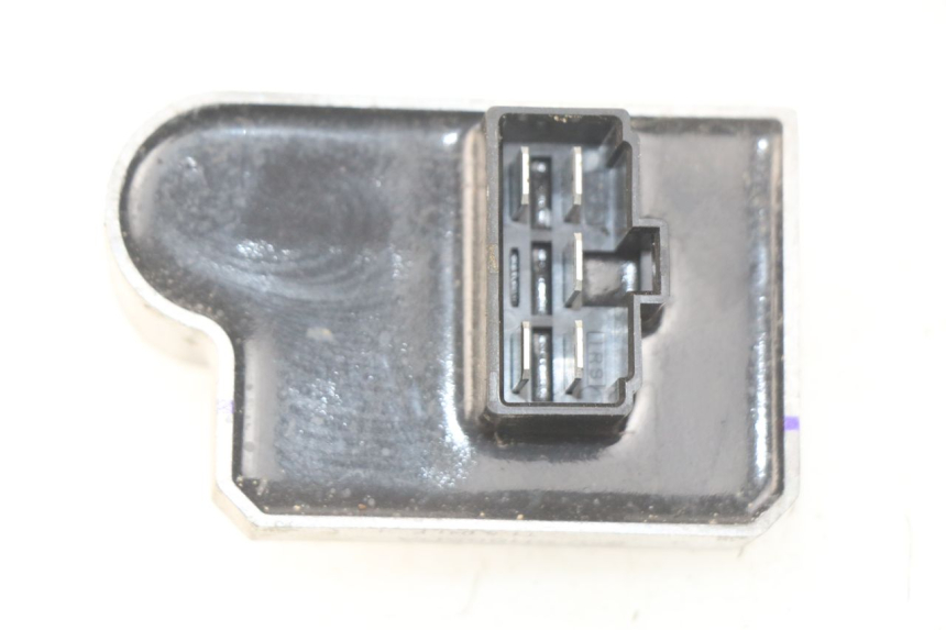 photo de REGULATOR ŁADOWANIA HONDA CRF-F CRF F 110 (2019 - 2022) - Zoom stanu zużycia