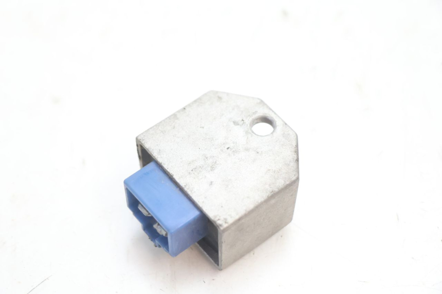 photo de REGULATOR ŁADOWANIA HM HONDA CRM DERAPAGE RR 50 (2006 - 2017) - Inny kąt widzenia
