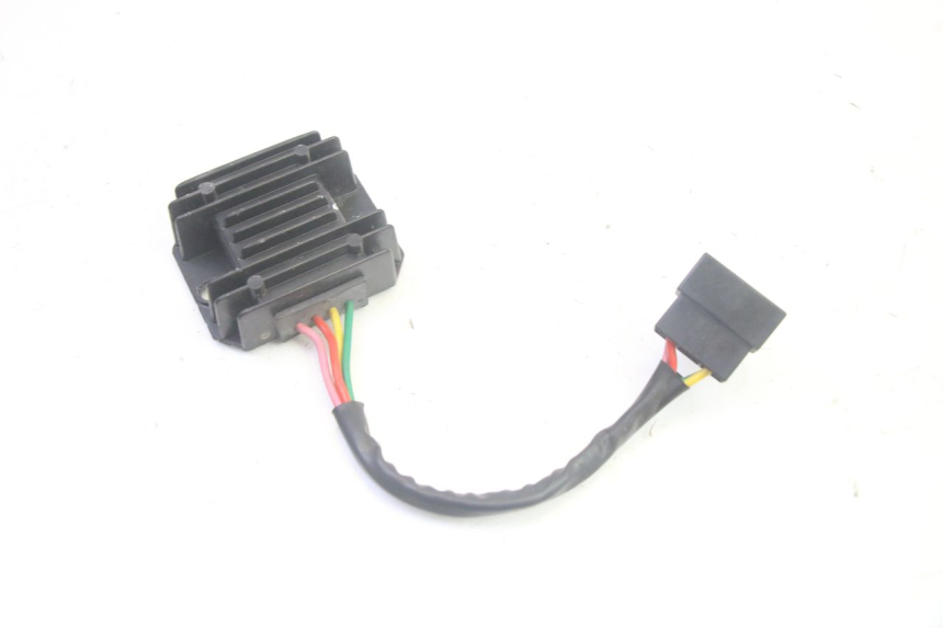 photo de REGULATOR ŁADOWANIA SYM CROX 4T 50 (2016 - 2023) - Zoom stanu zużycia