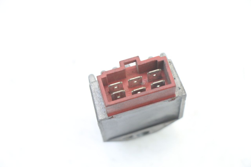 photo de REGULATOR ŁADOWANIA DERBI SENDA SM DRD X-TREME 50 (2011 - 2017) - Zoom stanu zużycia