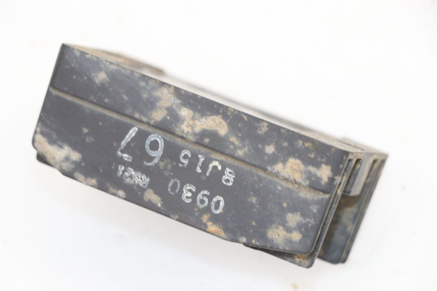 photo de REGULATOR ŁADOWANIA SUZUKI DR DJEBEL 600 (1985 - 1990) - Zoom stanu zużycia