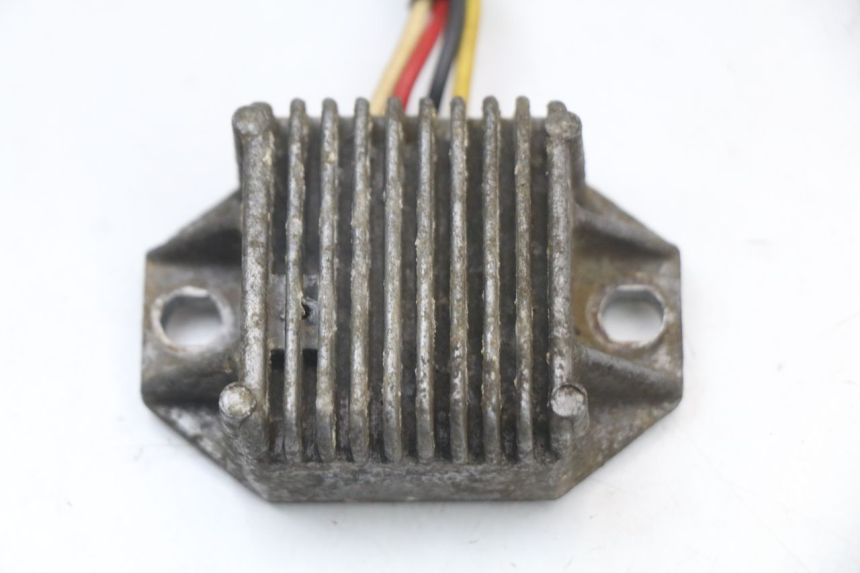 photo de REGULATOR ŁADOWANIA YAMAHA DTLC 125 (1982 - 1987) - Szczegół części