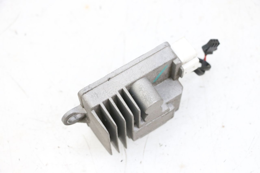 photo de REGULATOR ŁADOWANIA SEGWAY NINEBOT E125S 1 (2022 - 2026) - Zoom stanu zużycia