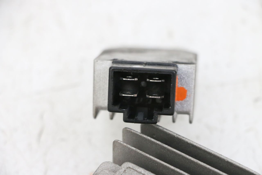 photo de REGULATOR ŁADOWANIA SEGWAY NINEBOT E125S 1 (2022 - 2026) - Stan powierzchni