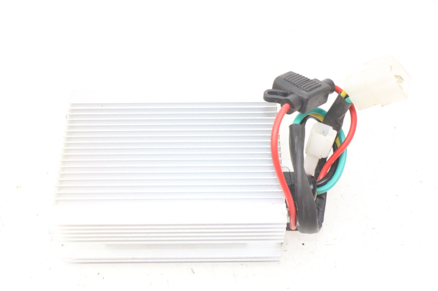 photo de REGULATOR ŁADOWANIA EFUN E2GO 1 (2017 - 2021) - Widok główny