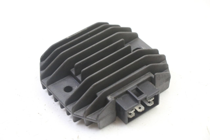 photo de REGULATOR ŁADOWANIA PEUGEOT ELYSEO 125 (1999 - 2004) - Widok główny