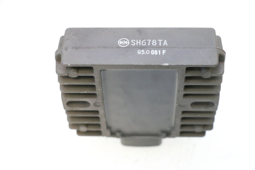 photo de REGULATOR ŁADOWANIA KAWASAKI ER-6 ER6 F ABS 650 (2012 - 2016) - Inny kąt widzenia