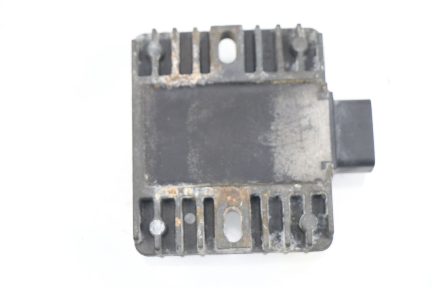 photo de REGULATOR ŁADOWANIA KAWASAKI ER-6 ER6 F 650 (2006 - 2009) - Inny kąt widzenia