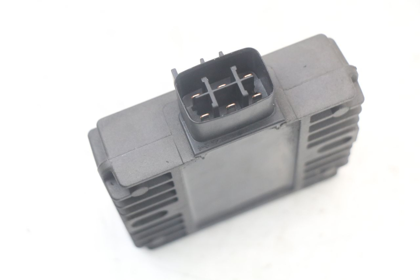 photo de REGULATOR ŁADOWANIA KAWASAKI ER-6 ER6 N 650 (2012 - 2016) - Inny kąt widzenia