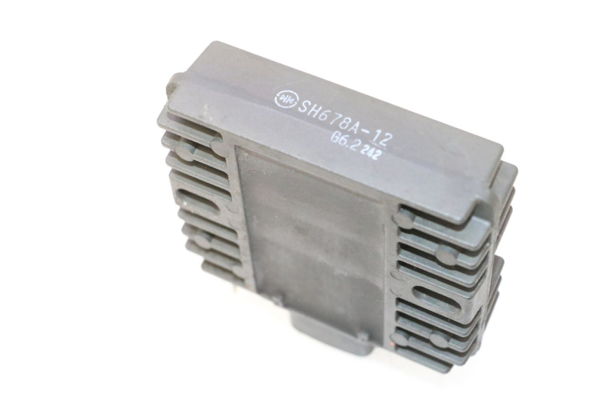 photo de REGULATOR ŁADOWANIA KAWASAKI ER-6 ER6 N 650 (2005 - 2009) - Zoom stanu zużycia