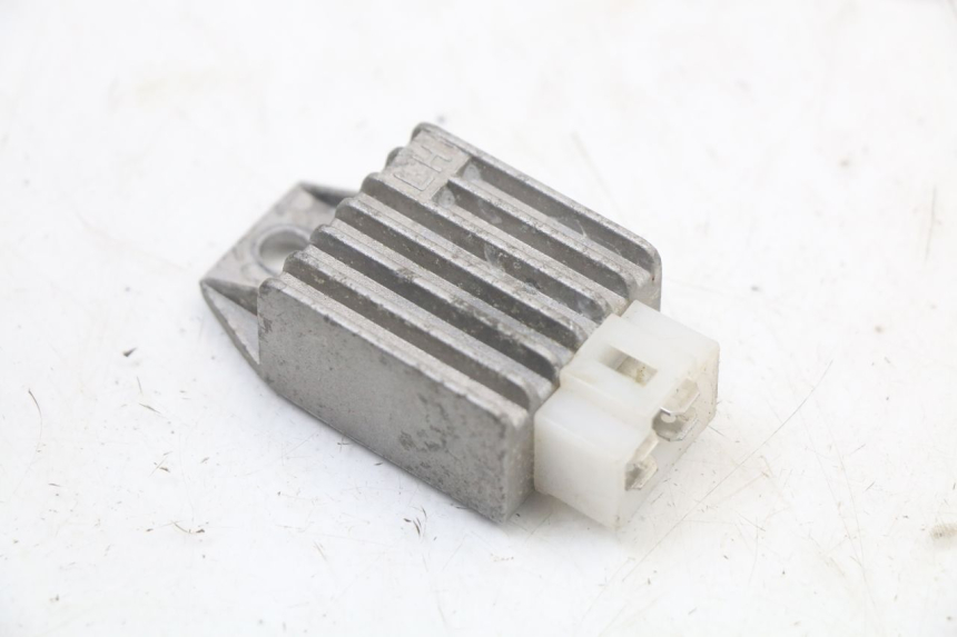 photo de REGULATOR ŁADOWANIA EUROCKA RETRO 50 (2007 - 2014) - Widok główny