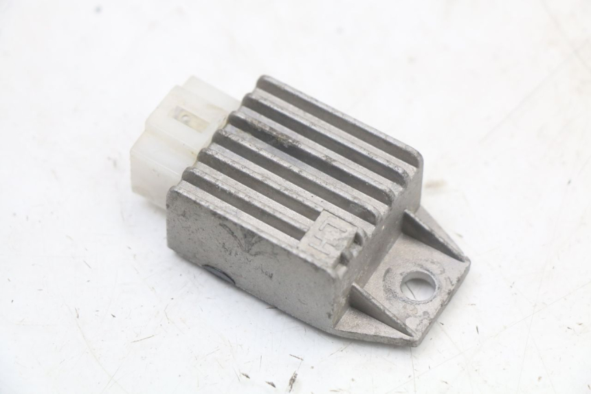 photo de REGULATOR ŁADOWANIA EUROCKA RETRO 50 (2007 - 2014) - Szczegół części