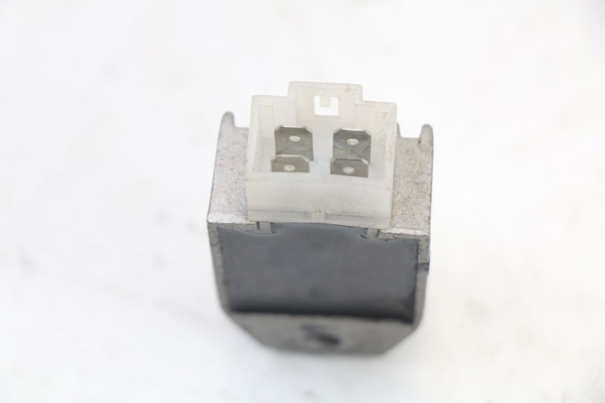 photo de REGULATOR ŁADOWANIA EUROCKA RETRO 50 (2007 - 2014) - Zoom stanu zużycia