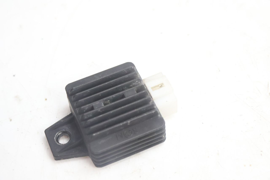 photo de REGULATOR ŁADOWANIA JM MOTORS EVOLIS 4T 50 (2018 - 2022) - Szczegół części