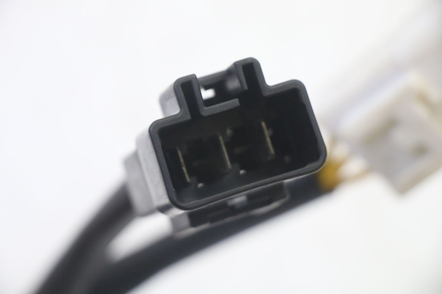 photo de REGULATOR ŁADOWANIA HONDA FES S-WING SWING ABS 125 (2007 - 2015) - Widok ogólny