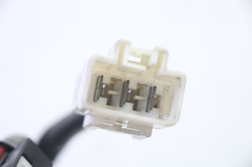 photo de REGULATOR ŁADOWANIA HONDA FES S-WING SWING ABS 125 (2007 - 2015) - Punkty mocowania