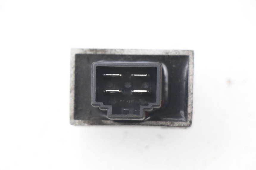 photo de REGULATOR ŁADOWANIA SYM FIDDLE 2 50 (2008 - 2013) - Zoom stanu zużycia