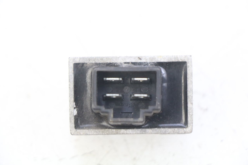 photo de REGULATOR ŁADOWANIA SYM FIDDLE 2 50 (2008 - 2013) - Zoom stanu zużycia