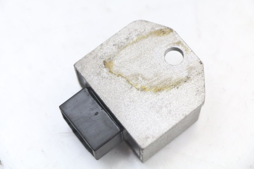 photo de REGULATOR ŁADOWANIA SYM FIDDLE 2 50 (2008 - 2013) - Inny kąt widzenia