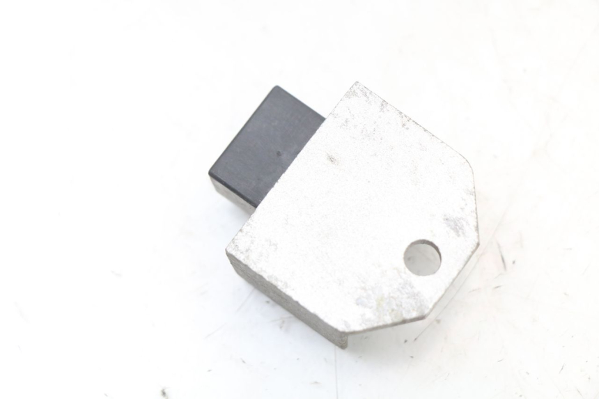 photo de REGULATOR ŁADOWANIA SYM FIDDLE 2 50 (2008 - 2013) - Inny kąt widzenia