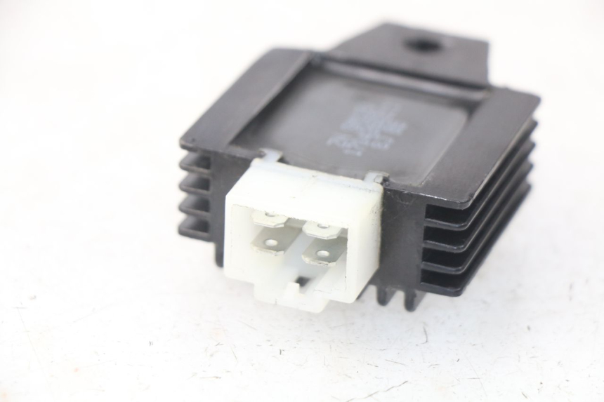 photo de REGULATOR ŁADOWANIA EUROCKA FIFTY 50 (2013 - 2022) - Szczegół części