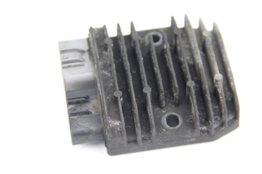 photo de REGULATOR ŁADOWANIA YAMAHA FJR ABS 1300 (2006 - 2012) - Zoom stanu zużycia