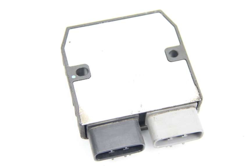 photo de REGULATOR ŁADOWANIA YAMAHA FJR ABS 1300 (2006 - 2012) - Punkty mocowania