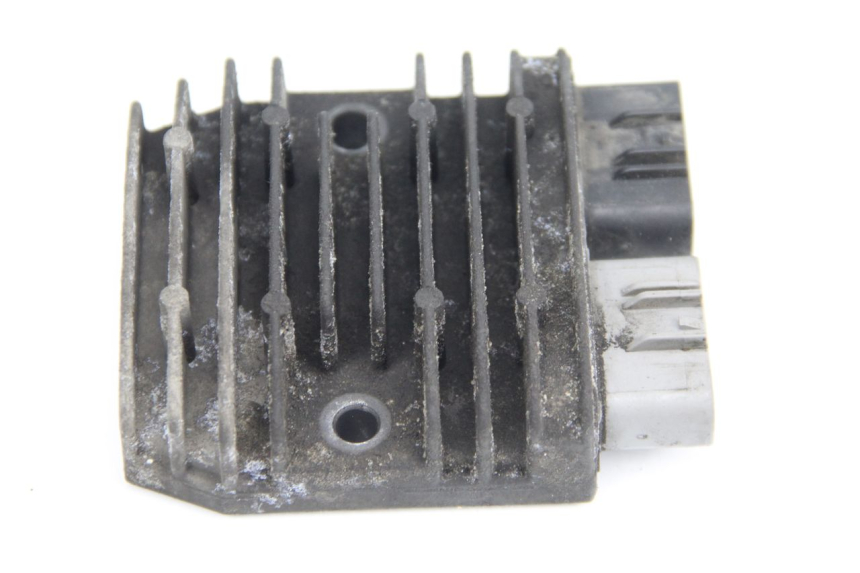 photo de REGULATOR ŁADOWANIA YAMAHA FJR ABS 1300 (2006 - 2012) - Stan powierzchni